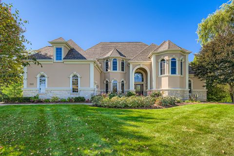 Photo of 3513 Deep Wood Drive, Crystal Lake, IL 60012 (MLS # 12481334)