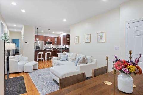 Tiny photo for 1253 N Bosworth Avenue #1, Chicago, IL 60642 (MLS # 12722590)