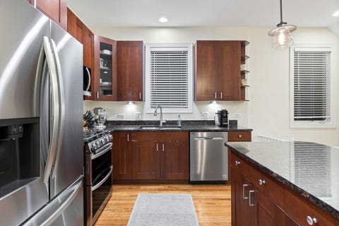 Tiny photo for 1253 N Bosworth Avenue #1, Chicago, IL 60642 (MLS # 12722590)