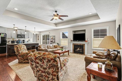 Tiny photo for 1605 E Vernon Drive, Urbana, IL 61802 (MLS # 12557501)