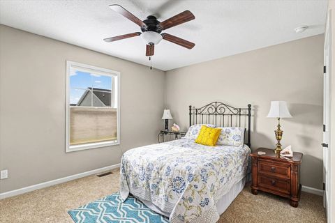 Tiny photo for 1605 E Vernon Drive, Urbana, IL 61802 (MLS # 12557501)