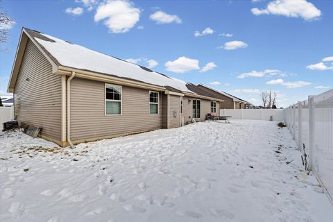 Tiny photo for 1605 E Vernon Drive, Urbana, IL 61802 (MLS # 12557501)
