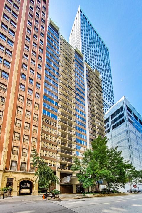 Photo of 201 E Chestnut Street #3A, Chicago, IL 60611 (MLS # 12660783)