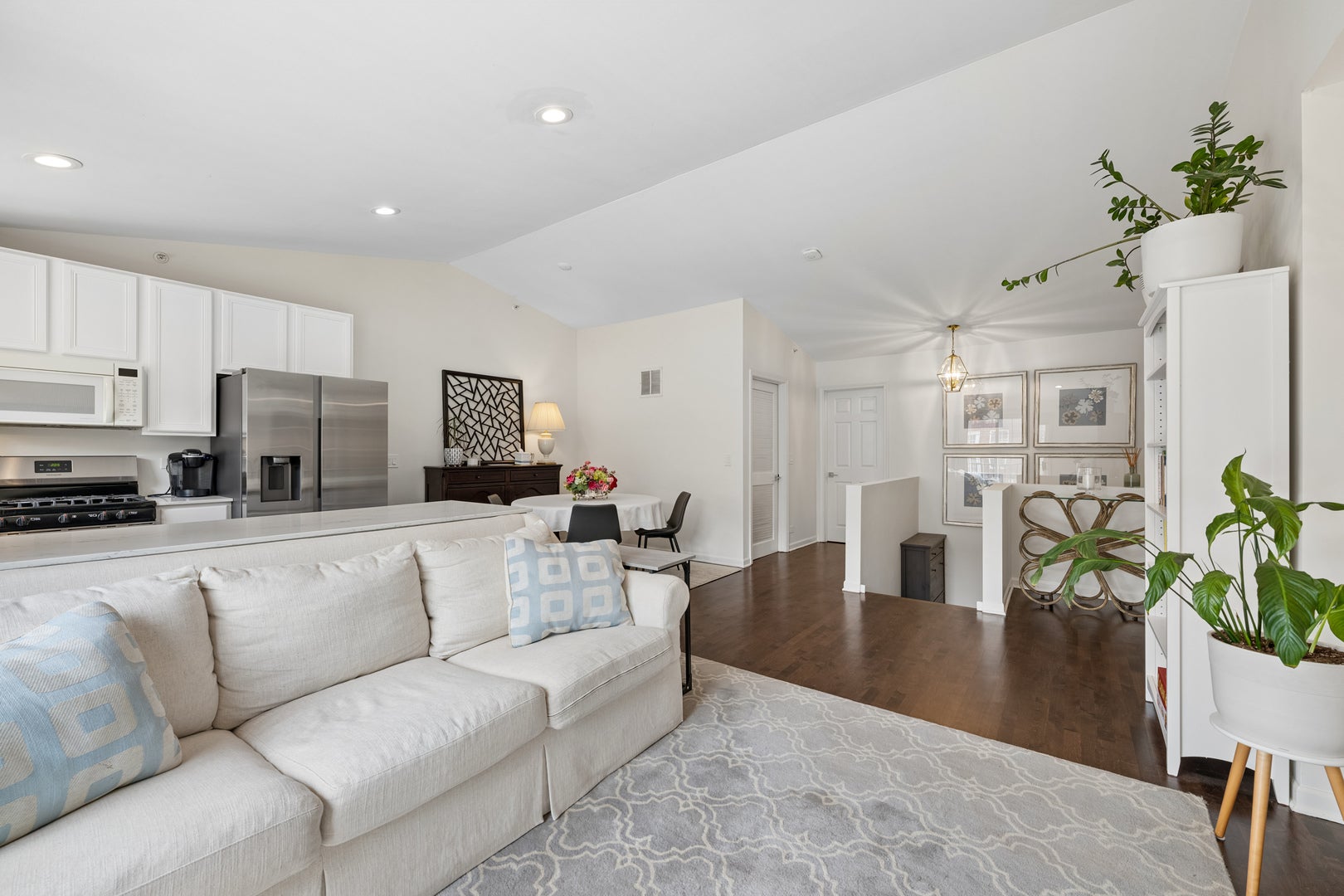 916 Enfield Drive 5-A2