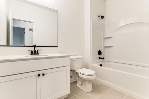 Tiny photo for 341 Kingsport Drive, South Elgin, IL 60177 (MLS # 12552129)