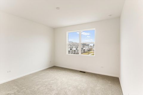 Tiny photo for 341 Kingsport Drive, South Elgin, IL 60177 (MLS # 12552129)