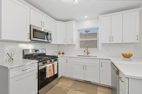 Tiny photo for 8618 S Kolmar Avenue, Chicago, IL 60652 (MLS # 12489992)