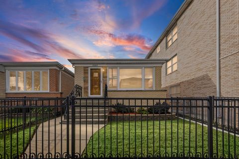 Tiny photo for 6084 N ELSTON Avenue, Chicago, IL 60646 (MLS # 12501520)