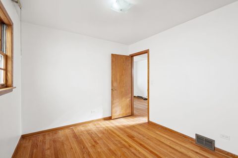 Tiny photo for 6084 N ELSTON Avenue, Chicago, IL 60646 (MLS # 12501520)