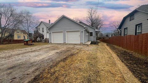 Tiny photo for 3108 Elizabeth Avenue, Zion, IL 60099 (MLS # 12579110)