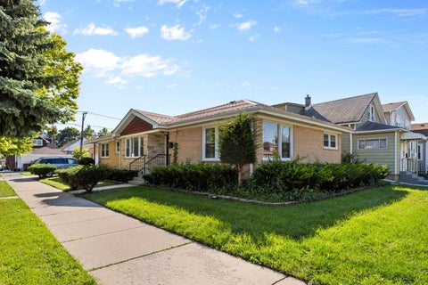 Photo of 5701 W Henderson Street, Chicago, IL 60634 (MLS # 12776634)