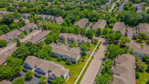 Tiny photo for 307 Abington Woods Drive, Aurora, IL 60502 (MLS # 12656921)