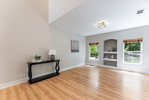 Tiny photo for 307 Abington Woods Drive, Aurora, IL 60502 (MLS # 12656921)