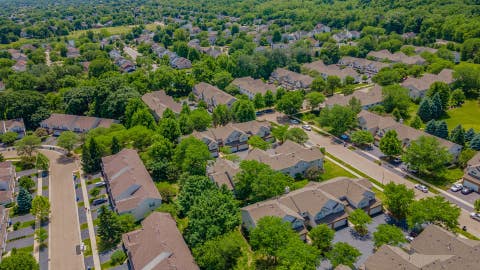 Tiny photo for 307 Abington Woods Drive, Aurora, IL 60502 (MLS # 12656921)