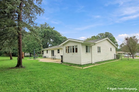 Tiny photo for 1015 Somerset MALL, McHenry, IL 60050 (MLS # 12748462)