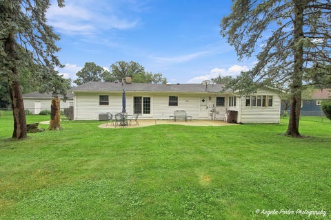 Tiny photo for 1015 Somerset MALL, McHenry, IL 60050 (MLS # 12748462)