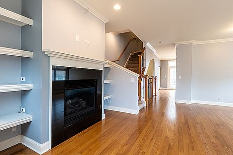 Tiny photo for 955 W 37th Street #8, Chicago, IL 60609 (MLS # 12621859)