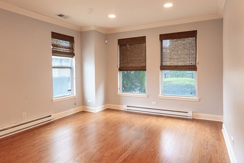 Tiny photo for 955 W 37th Street #8, Chicago, IL 60609 (MLS # 12621859)