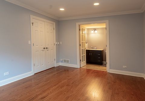 Tiny photo for 955 W 37th Street #8, Chicago, IL 60609 (MLS # 12621859)
