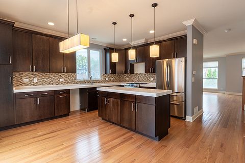 Tiny photo for 955 W 37th Street #8, Chicago, IL 60609 (MLS # 12621859)