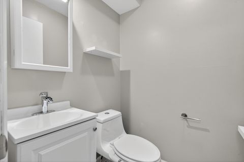 Tiny photo for 1391 Sherwood Court, Gurnee, IL 60031 (MLS # 12523756)