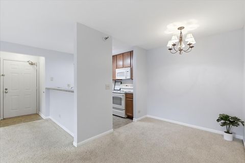 Tiny photo for 202 Glengarry Drive #206, Bloomingdale, IL 60108 (MLS # 12594646)