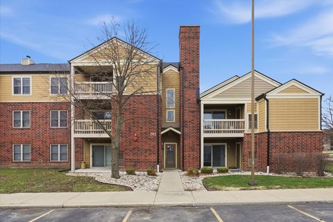 Photo of 202 Glengarry Drive #206, Bloomingdale, IL 60108 (MLS # 12594646)
