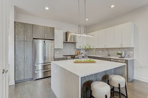 Tiny photo for 3115 W Lyndale Street #2, Chicago, IL 60647 (MLS # 12463440)