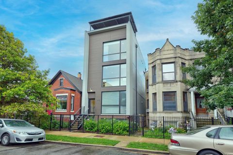 Photo of 3115 W Lyndale Street #2, Chicago, IL 60647 (MLS # 12463440)