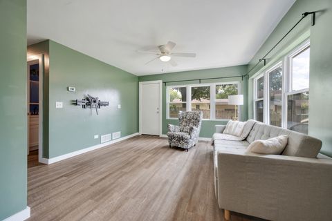 Tiny photo for 502 Monroe Avenue, Ingleside, IL 60041 (MLS # 12690554)