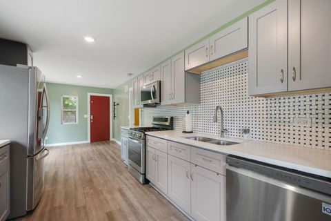 Tiny photo for 502 Monroe Avenue, Ingleside, IL 60041 (MLS # 12690554)