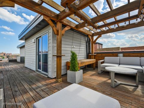 Tiny photo for 2922 N Sheffield Avenue #3, Chicago, IL 60657 (MLS # 12593099)