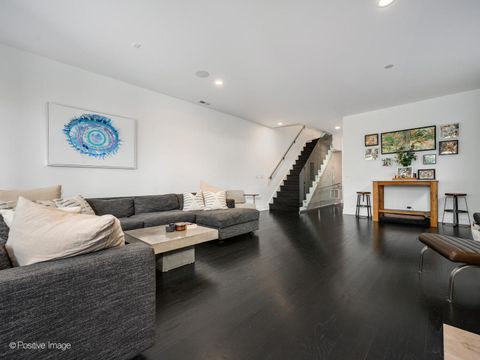 Tiny photo for 2922 N Sheffield Avenue #3, Chicago, IL 60657 (MLS # 12593099)