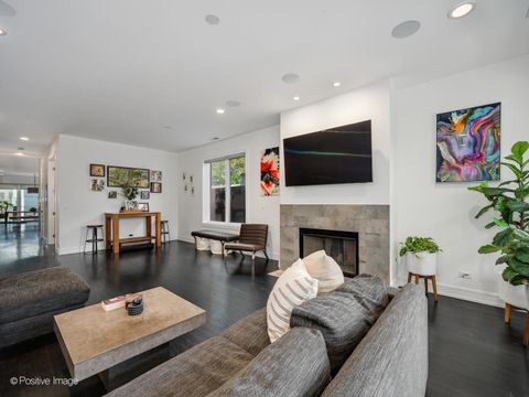 Tiny photo for 2922 N Sheffield Avenue #3, Chicago, IL 60657 (MLS # 12593099)