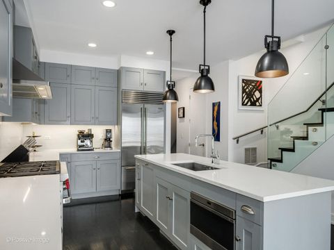 Tiny photo for 2922 N Sheffield Avenue #3, Chicago, IL 60657 (MLS # 12593099)