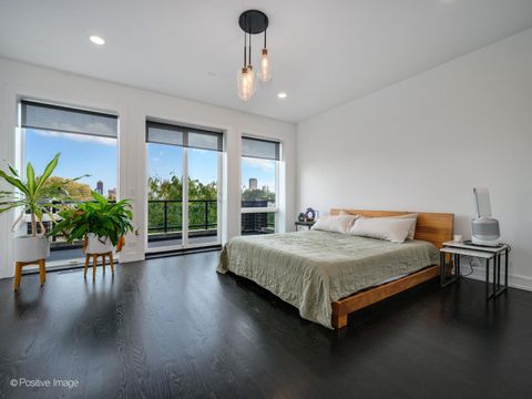 Tiny photo for 2922 N Sheffield Avenue #3, Chicago, IL 60657 (MLS # 12593099)