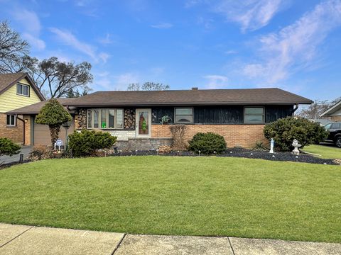 Tiny photo for 9112 Homestead Lane, Bridgeview, IL 60455 (MLS # 12583576)