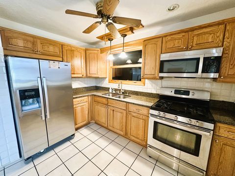 Tiny photo for 9112 Homestead Lane, Bridgeview, IL 60455 (MLS # 12583576)