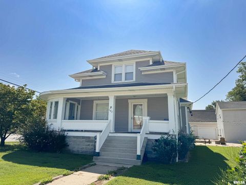 Tiny photo for 102 SE FRONT Street, Dongola, IL 62926 (MLS # EB459546)