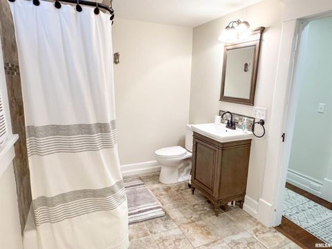 Tiny photo for 102 SE FRONT Street, Dongola, IL 62926 (MLS # EB459546)