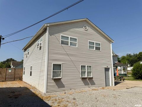 Tiny photo for 102 SE FRONT Street, Dongola, IL 62926 (MLS # EB459546)