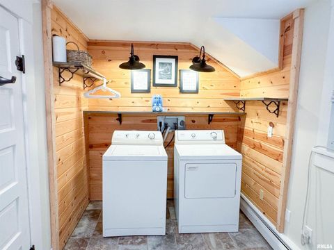 Tiny photo for 102 SE FRONT Street, Dongola, IL 62926 (MLS # EB459546)