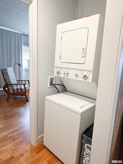 Tiny photo for 102 SE FRONT Street, Dongola, IL 62926 (MLS # EB459546)