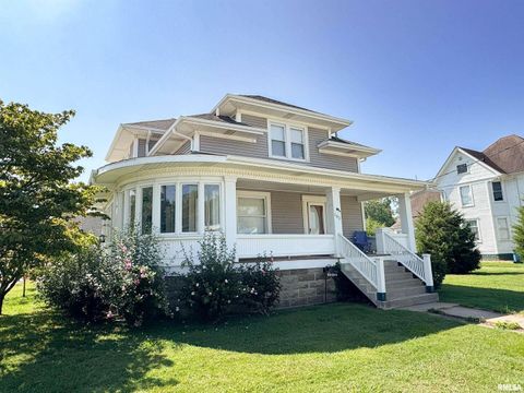 Tiny photo for 102 SE FRONT Street, Dongola, IL 62926 (MLS # EB459546)