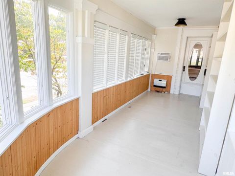 Tiny photo for 102 SE FRONT Street, Dongola, IL 62926 (MLS # EB459546)