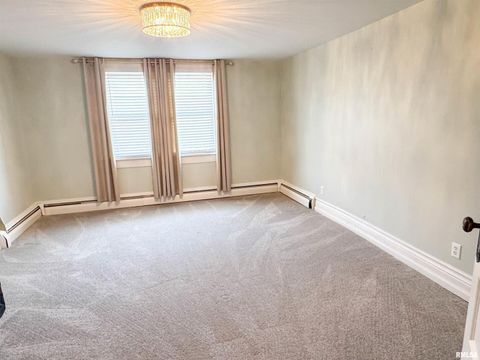 Tiny photo for 102 SE FRONT Street, Dongola, IL 62926 (MLS # EB459546)