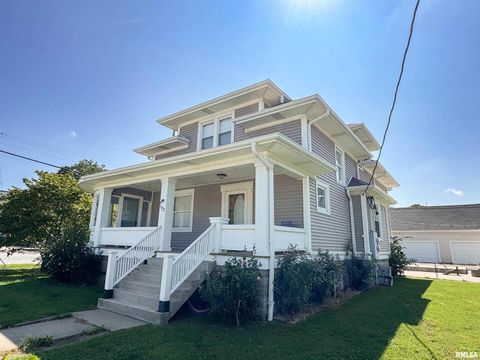 Photo of 102 SE FRONT Street, Dongola, IL 62926 (MLS # EB459546)