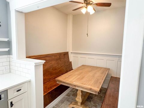 Tiny photo for 102 SE FRONT Street, Dongola, IL 62926 (MLS # EB459546)