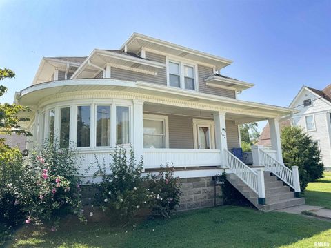 Tiny photo for 102 SE FRONT Street, Dongola, IL 62926 (MLS # EB459546)