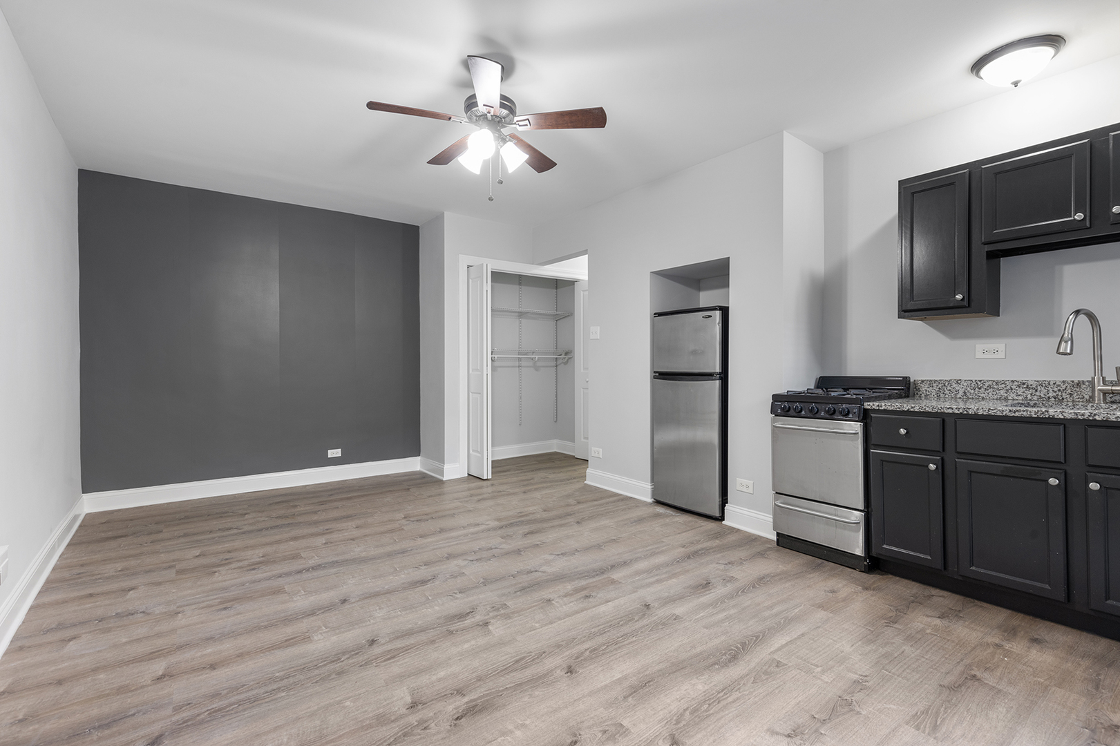 4555 N Malden Street 317